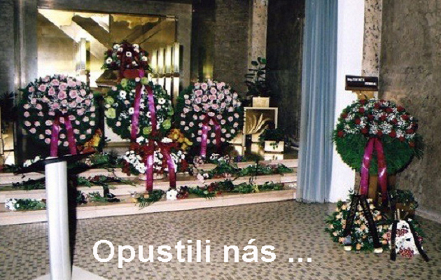 Opustili nás